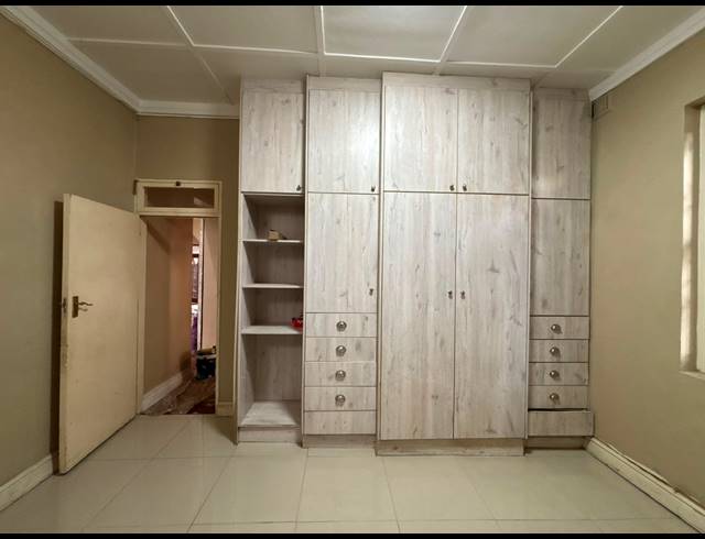 250M² BUSINESS TO LET IN MORNINGSIDE